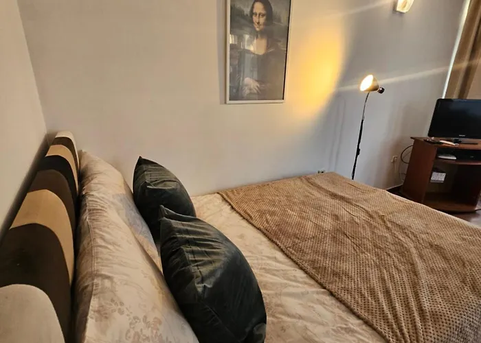 Charming Ground Floor Aprt In Old Sofia