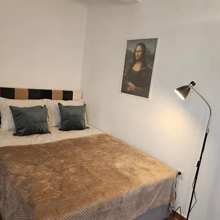 Apartmán Charming Ground Floor Aprt In Old Sofie