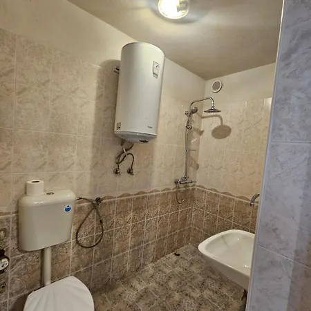 Apartmán Charming Ground Floor Aprt In Old