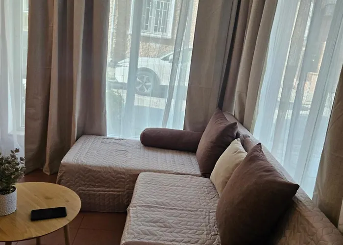 Apartment Charming Ground Floor Aprt In Old *